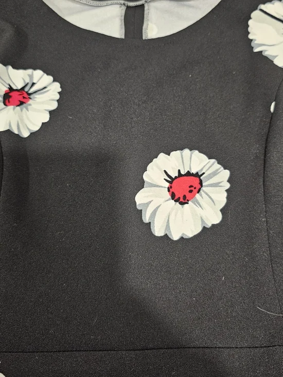 Black Floral A-Line Dress Size M Back Daisy Print  Fit & Flare Minimalist Retro - Picture 12 of 14